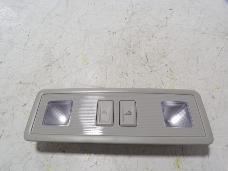 Recambio de piloto interior para volkswagen polo 1.0 tsi referencia OEM IAM 2GA947290PZL  