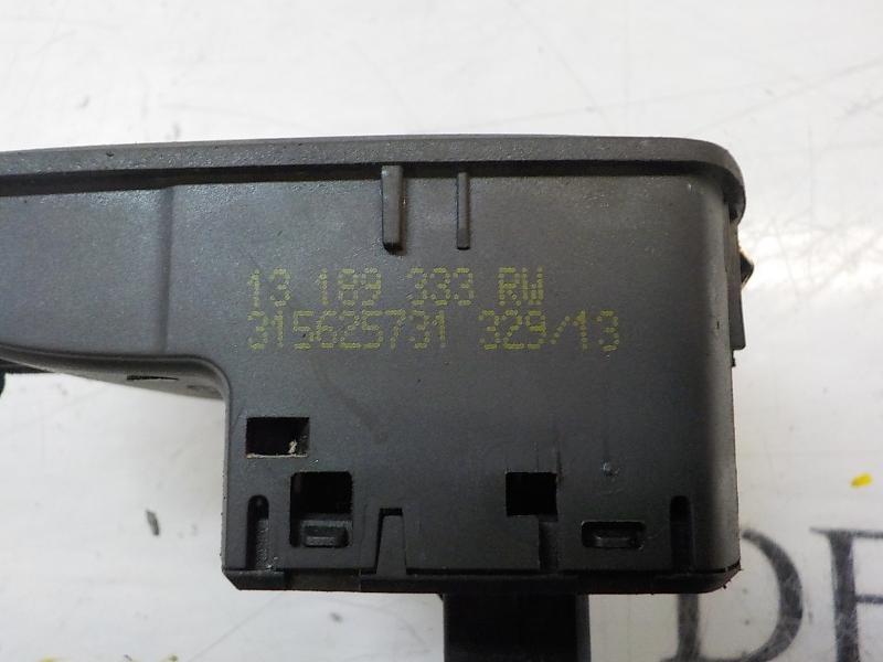 Recambio de mando elevalunas delantero derecho para opel corsa d selective referencia OEM IAM   