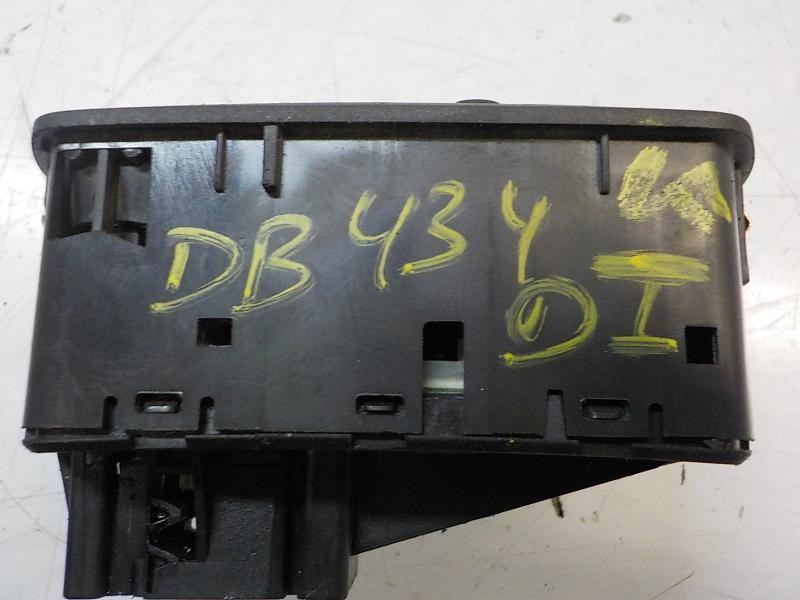 Recambio de mando elevalunas delantero izquierdo para opel corsa d selective referencia OEM IAM   