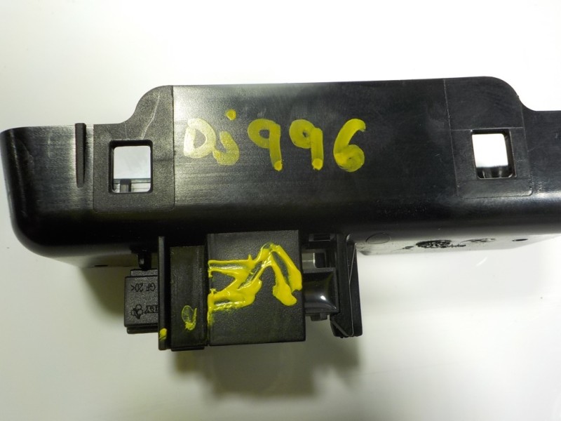 Recambio de maneta porton para bmw serie 3 touring (f31) 2.0 turbodiesel referencia OEM IAM 51247463161  