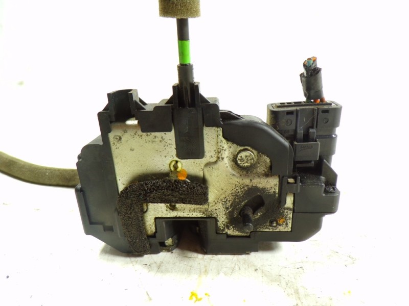 Recambio de cerradura puerta trasera izquierda para nissan qashqai (j10) tekna referencia OEM IAM 82501JD900  