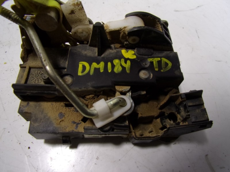 Recambio de cerradura puerta trasera derecha para dacia duster 1.6 sce cat referencia OEM IAM 825025968R  