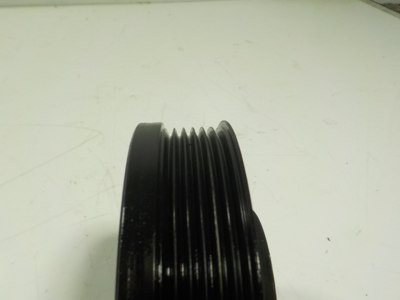 Recambio de polea cigueñal para skoda rapid 1.6 tdi dpf referencia OEM IAM 038105243M  