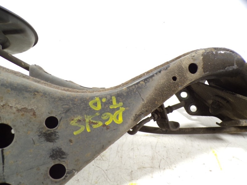 Recambio de mangueta trasera derecha para nissan qashqai (j10) tekna referencia OEM IAM 55501JD00A  