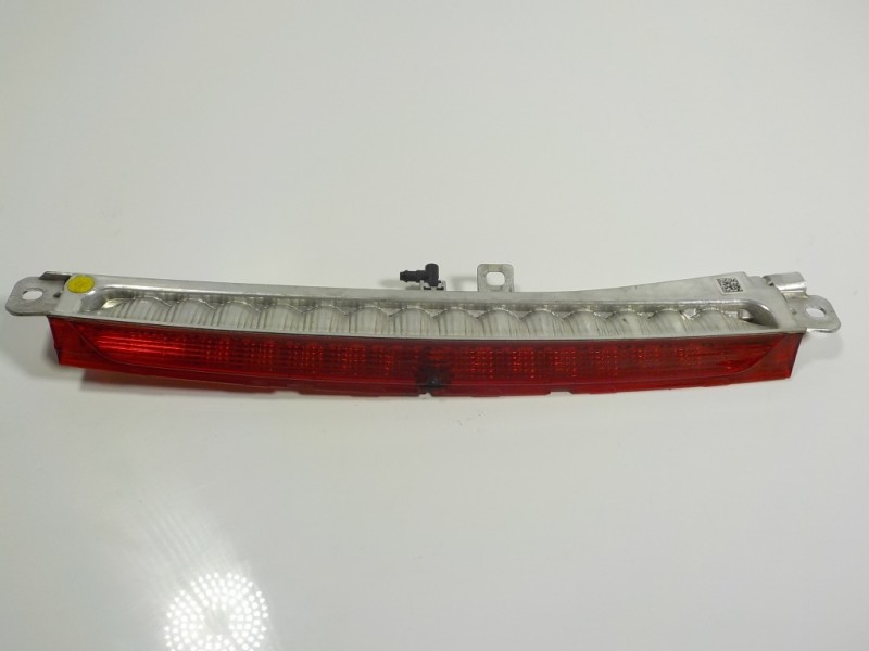 Recambio de piloto trasero central para bmw serie 3 touring (f31) 2.0 turbodiesel referencia OEM IAM 63257260545  