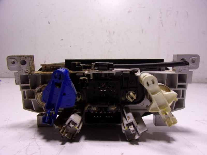 Recambio de mando calefaccion / aire acondicionado para dacia duster 1.6 sce cat referencia OEM IAM 275105416R  