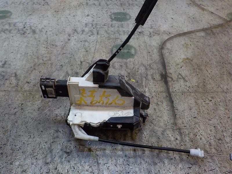 Recambio de cerradura puerta trasera izquierda para citroën c3 business referencia OEM IAM 9137V8  