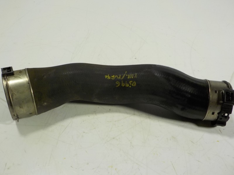 Recambio de tubo intercooler para bmw serie 3 touring (f31) 2.0 turbodiesel referencia OEM IAM 11618583389 521108A 