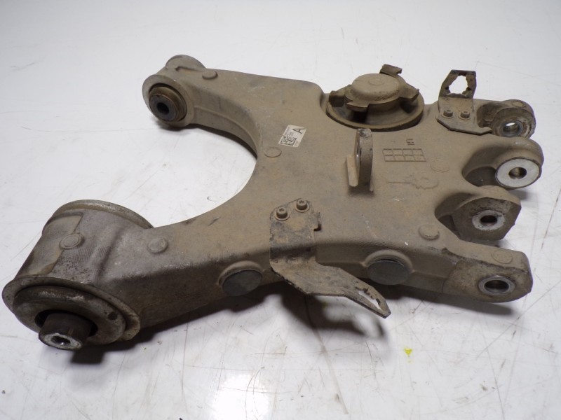 Recambio de brazo suspension inferior trasero izquierdo para alfa romeo giulia (952) 2.2 jtdm cat referencia OEM IAM 50533504 00