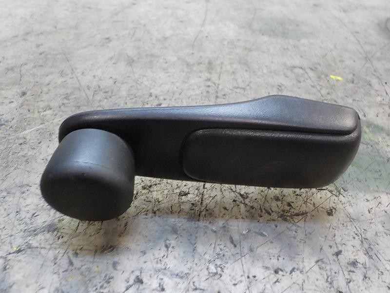 Recambio de maneta elevalunas trasera derecha para citroën c3 business referencia OEM IAM 9240H7  