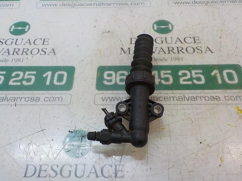 Recambio de bombin embrague para citroën c4 berlina 1.4 16v referencia OEM IAM   