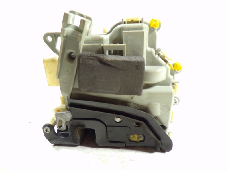 Recambio de cerradura puerta delantera derecha para audi a1 (8x) 1.6 tdi referencia OEM IAM 8J1837016C 8J1837016C 