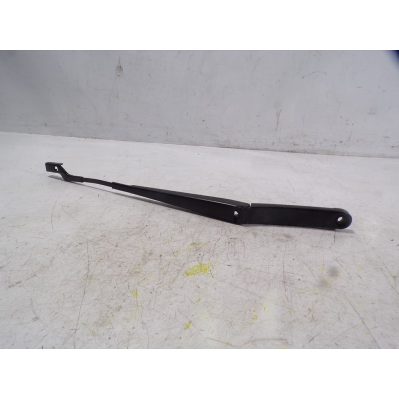 Recambio de brazo limpia delantero izquierdo para volkswagen polo 1.0 tsi referencia OEM IAM 2G1955409A03C  