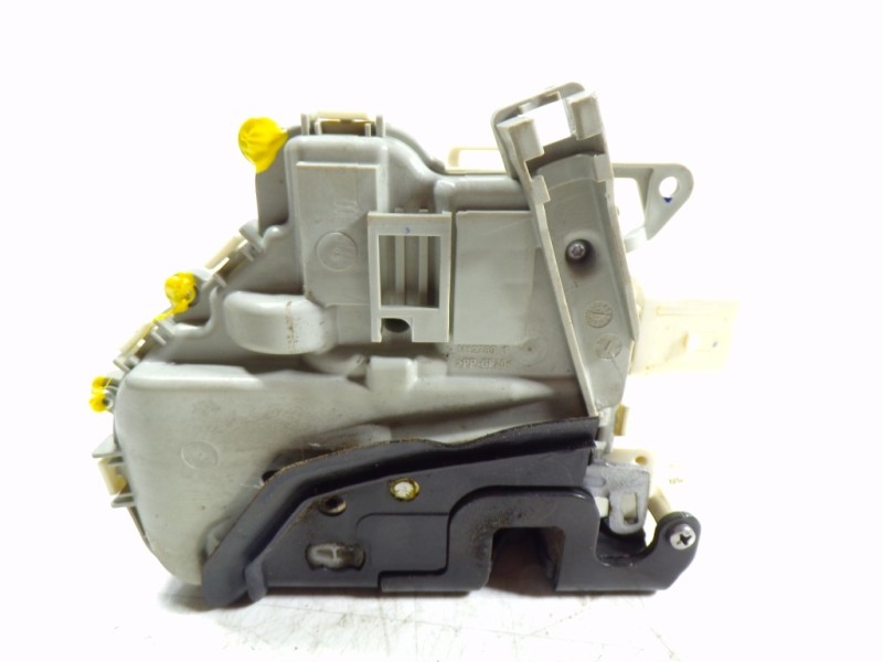 Recambio de cerradura puerta delantera izquierda para audi a1 (8x) 1.6 tdi referencia OEM IAM 8J1837015C 8J1837015C 