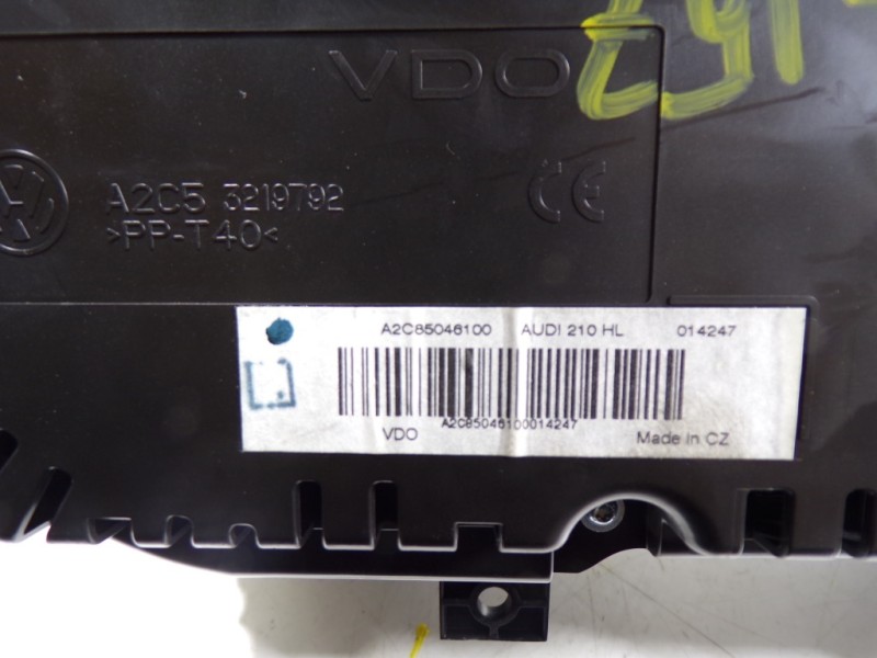 Recambio de cuadro instrumentos para audi a1 (8x) 1.6 tdi referencia OEM IAM 8X0920930P 8X0820930P A2C53321556