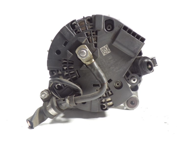 Recambio de alternador para volkswagen passat alltrack 2.0 tdi dpf referencia OEM IAM 03L903024F 03L903024F 