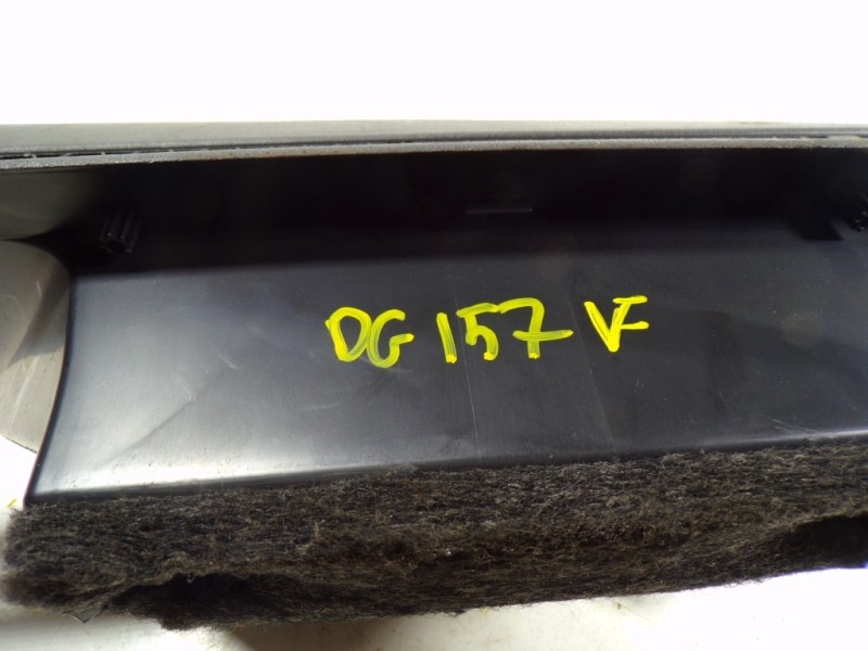 Recambio de guantera para audi a1 (8x) 1.6 tdi referencia OEM IAM 8X18571244PK  