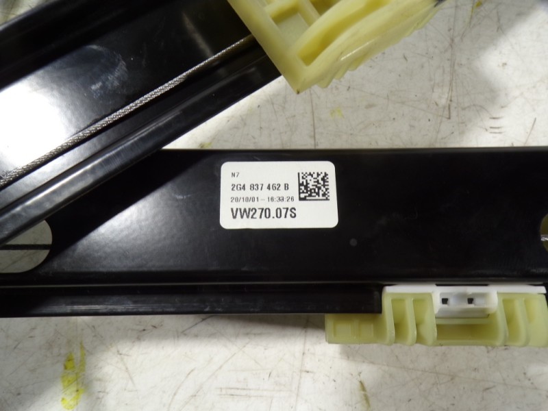 Recambio de elevalunas delantero derecho para volkswagen polo 1.0 tsi referencia OEM IAM 2G4837462B 2G4837462B 