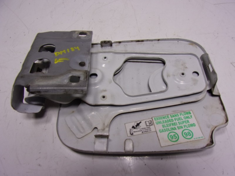 Recambio de tapa combustible para dacia duster 1.6 sce cat referencia OEM IAM 788304650R  