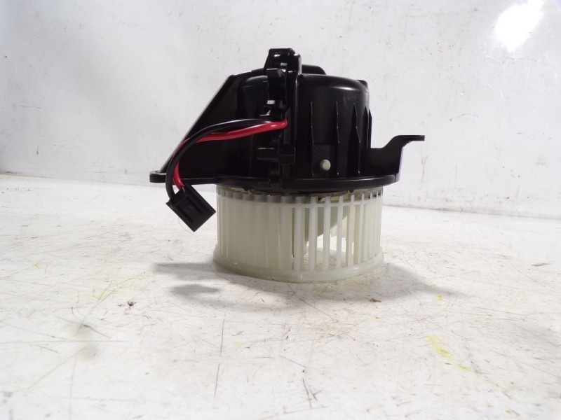 Recambio de motor calefaccion para volkswagen polo 1.0 tsi referencia OEM IAM 2Q1820021 2Q1820021 GT860003