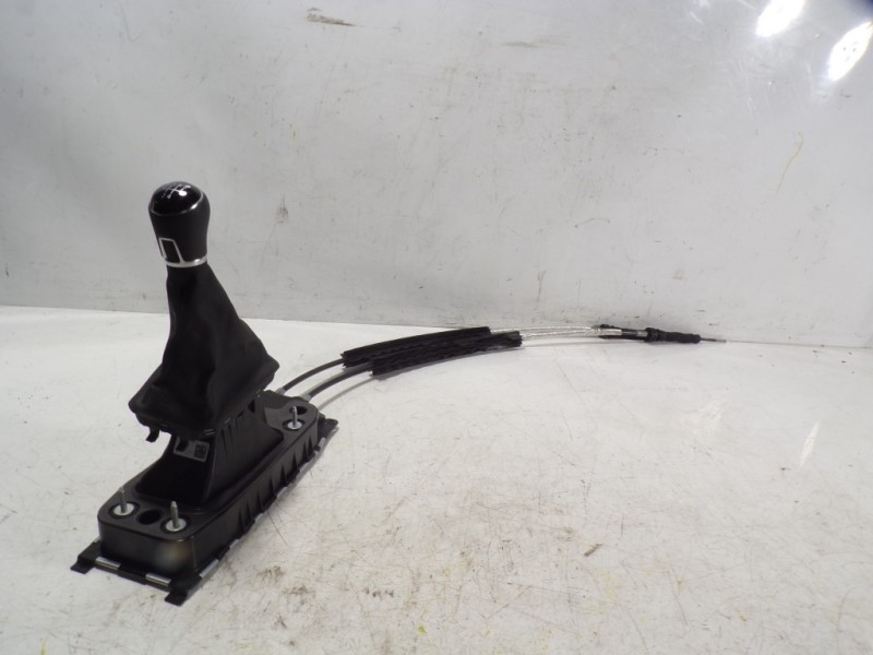 Recambio de palanca cambio para volkswagen polo 1.0 tsi referencia OEM IAM 2Q0711049J 2Q0711049J 