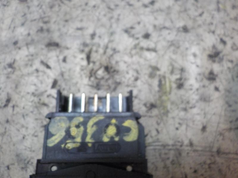 Recambio de mando elevalunas delantero izquierdo para citroën xsara berlina 1.9 turbodiesel referencia OEM IAM   