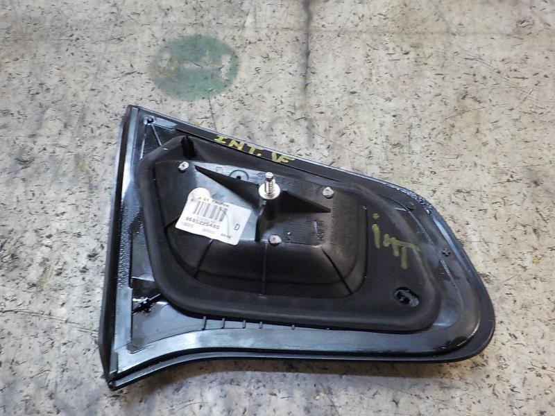 Recambio de piloto trasero derecho interior para citroën c3 business referencia OEM IAM 6351JC  