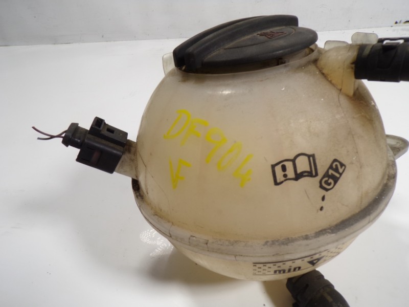 Recambio de deposito expansion para volkswagen passat alltrack 2.0 tdi dpf referencia OEM IAM 1K0121407A  