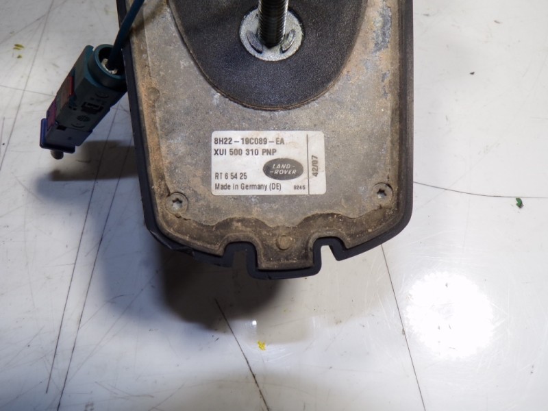 Recambio de antena para land rover range rover sport v8 td hse referencia OEM IAM XUI500310 8H2219C089EA RT65425