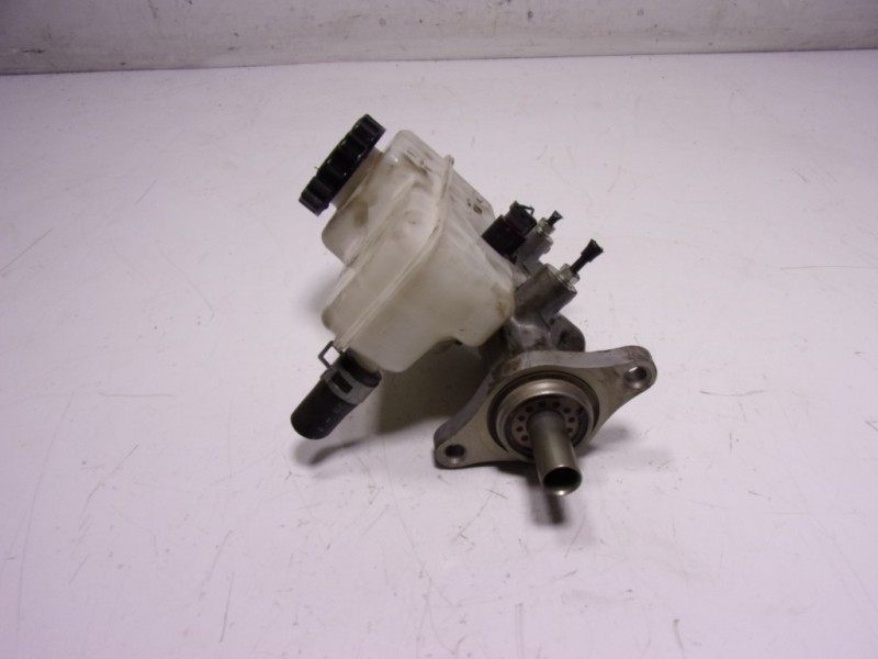 Recambio de bomba freno para nissan navara pick-up (d40m) 2.5 dci cat referencia OEM IAM   