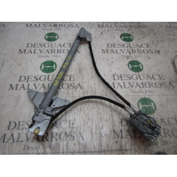 ELEVALUNAS TRASERO DERECHO 