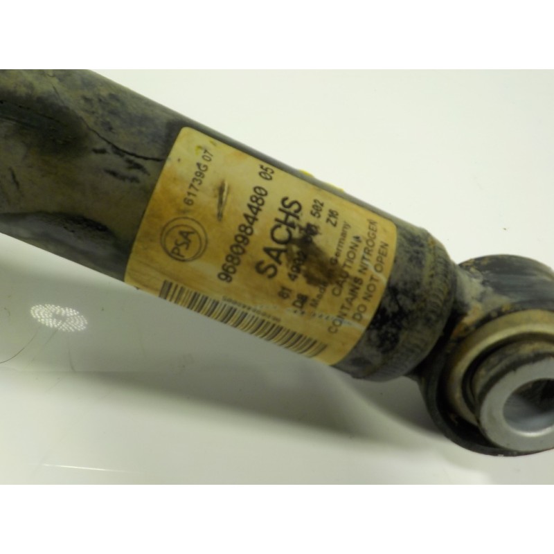 Recambio de amortiguador trasero izquierdo para peugeot partner kombi 1.6 blue-hdi fap referencia OEM IAM 5206QQ 9680984480 