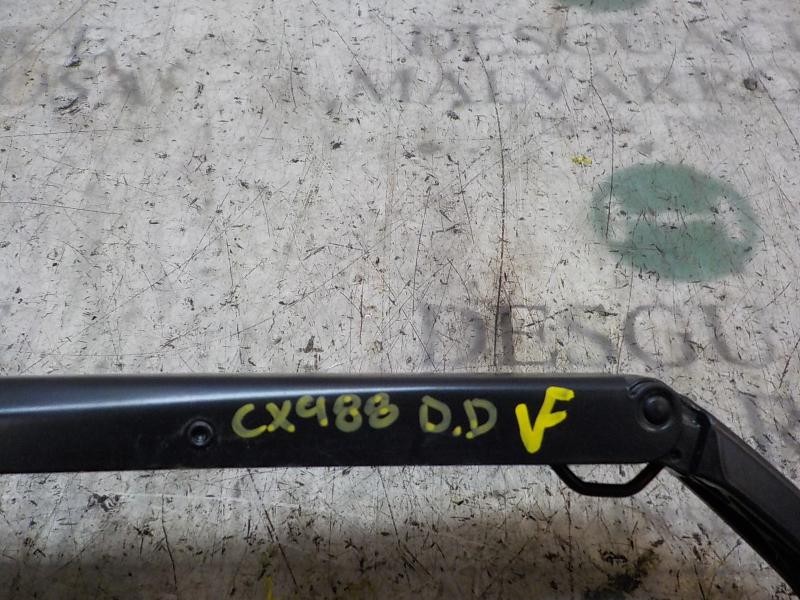 Recambio de brazo limpia delantero derecho para toyota auris 1.8 16v cat (híbrido) referencia OEM IAM 8521102300  