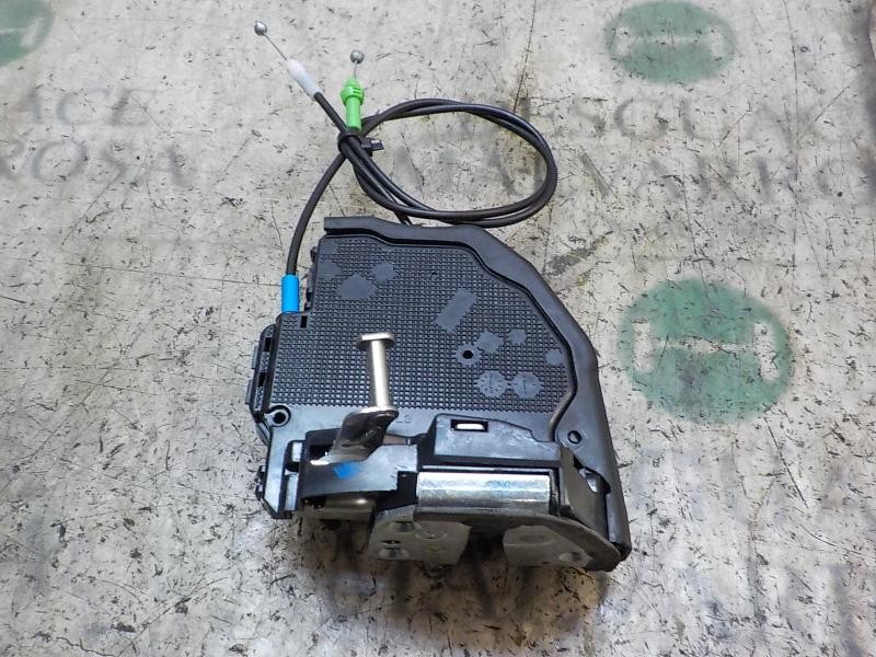 Recambio de cerradura puerta trasera izquierda para toyota auris 1.8 16v cat (híbrido) referencia OEM IAM 6906005051  