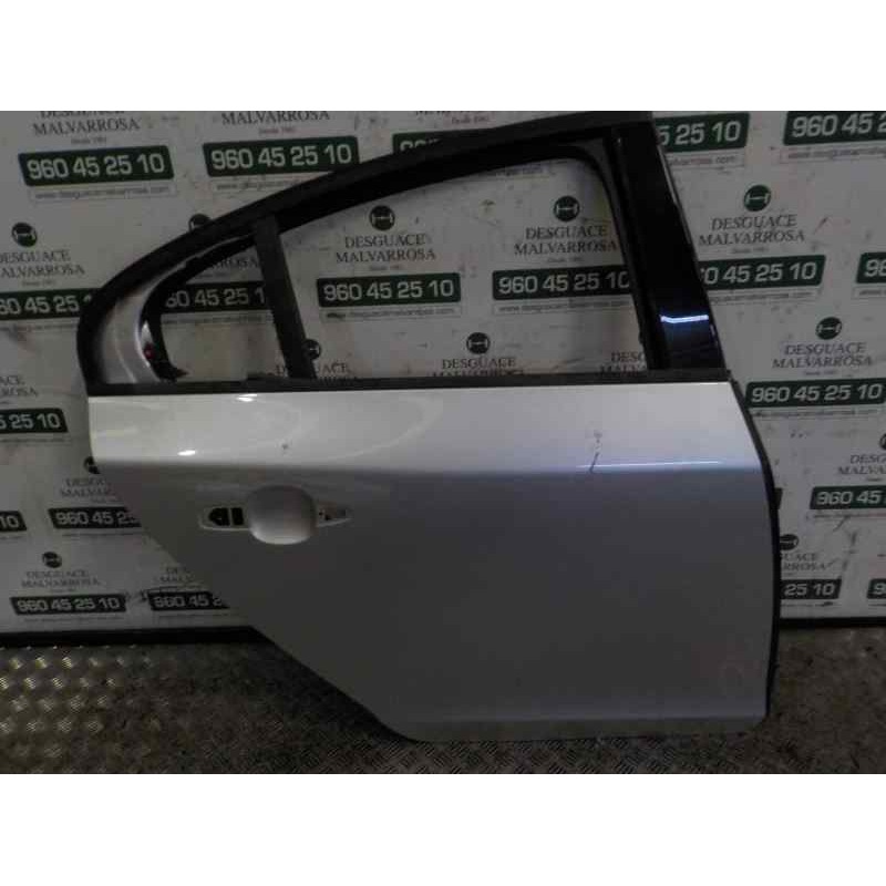 Recambio de puerta trasera derecha para volvo s60 lim. 2.0 diesel cat referencia OEM IAM 32228975  