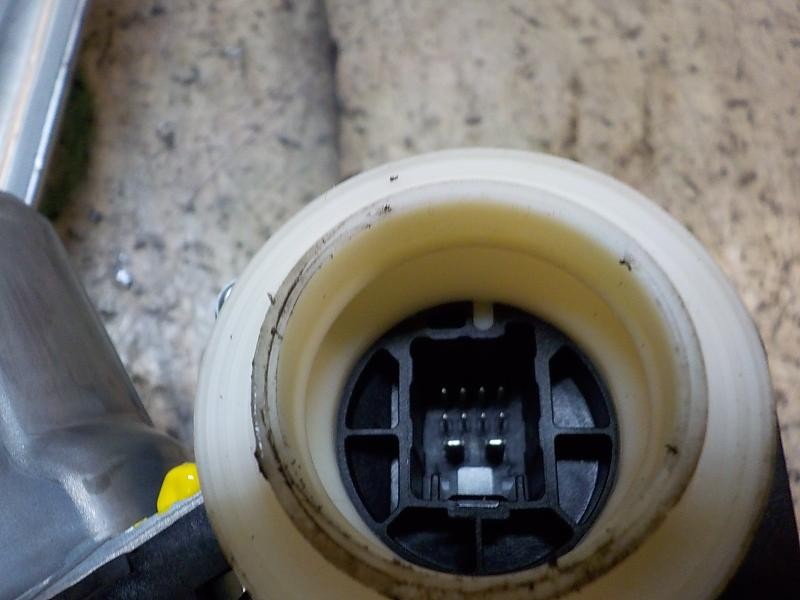 Recambio de elevalunas trasero derecho para toyota auris 1.8 16v cat (híbrido) referencia OEM IAM 6983002430 8572002440B 