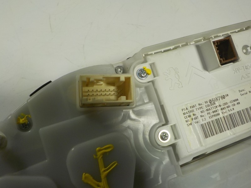 Recambio de cuadro instrumentos para peugeot 2008 (--.2013) 1.6 16v e-hdi fap referencia OEM IAM 9805407380 9805969580 