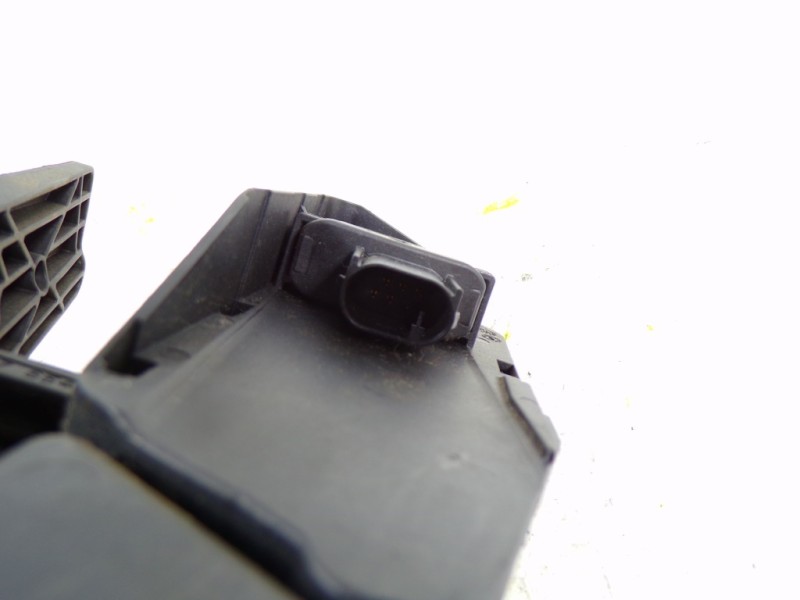 Recambio de potenciometro pedal para bmw serie 3 berlina (e90) 2.0 turbodiesel cat referencia OEM IAM  677093501 
