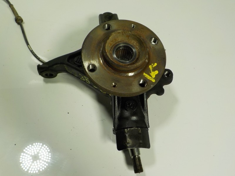 Recambio de mangueta delantera derecha para peugeot partner kombi 1.6 blue-hdi fap referencia OEM IAM 364796  