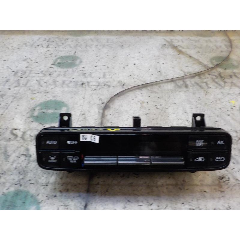 Recambio de mando climatizador para toyota auris 1.8 16v cat (híbrido) referencia OEM IAM 5590002C60  