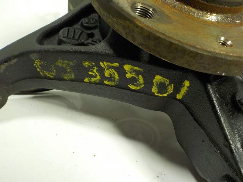 Recambio de mangueta delantera derecha para peugeot partner kombi 1.6 blue-hdi fap referencia OEM IAM 364796  