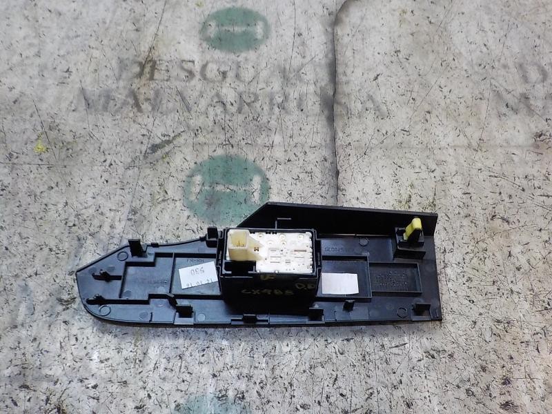 Recambio de mando elevalunas delantero derecho para toyota auris 1.8 16v cat (híbrido) referencia OEM IAM 8481002140  