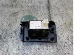 Recambio de mando elevalunas trasero izquierdo para toyota auris 1.8 16v cat (híbrido) referencia OEM IAM 8481002140   2