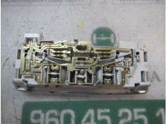 Recambio de piloto interior para renault laguna grandtour iii 2.0 dci diesel cat referencia OEM IAM 264300003R   2