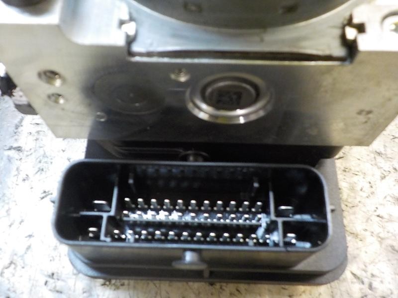Recambio de abs para citroën ds3 1.2 12v vti referencia OEM IAM 1680934080 9806891780 