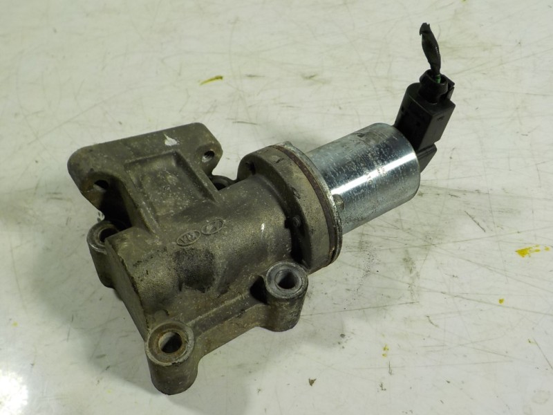 Recambio de valvula egr para kia sorento 2.5 crdi referencia OEM IAM  284104A410 