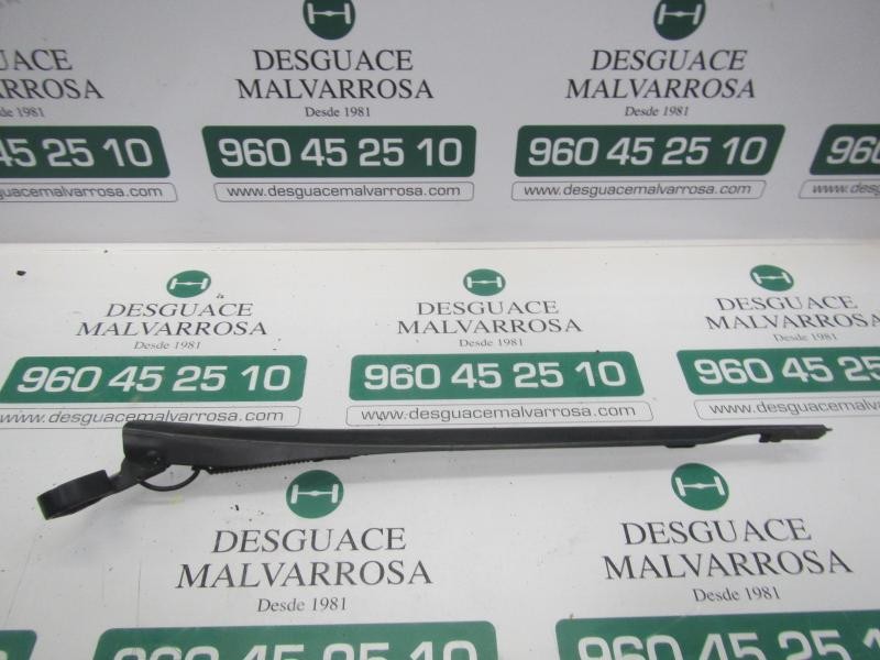 Recambio de brazo limpia delantero derecho para seat leon (1p1) 2.0 tdi referencia OEM IAM 1P095410A1P9  