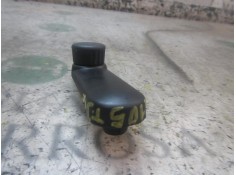 Recambio de maneta elevalunas trasera derecha para dacia logan ambiance referencia OEM IAM 8200673745   2