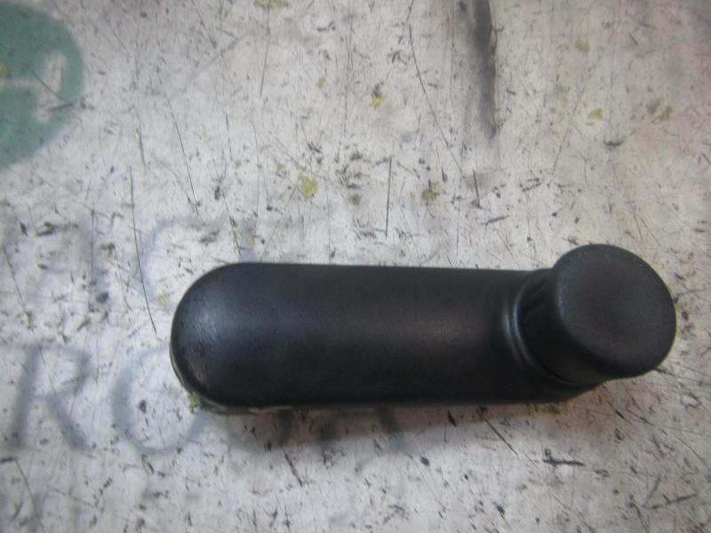 Recambio de maneta elevalunas trasera izquierda para dacia logan ambiance referencia OEM IAM 8200673745  