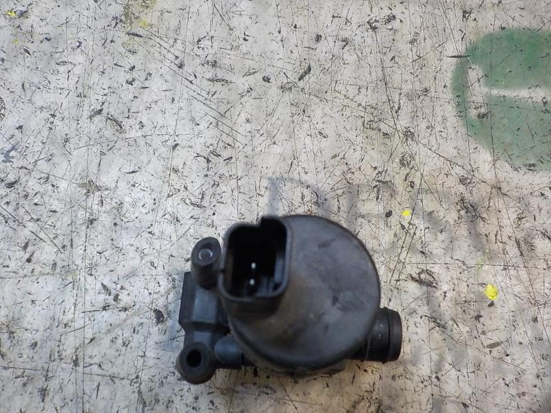 Recambio de bomba limpia para citroën ds3 1.2 12v vti referencia OEM IAM 643475  